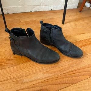 UGG fleece lined leather ankle booties GUC
